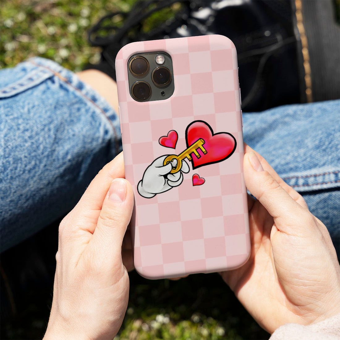 Love Heart Mobile Cover